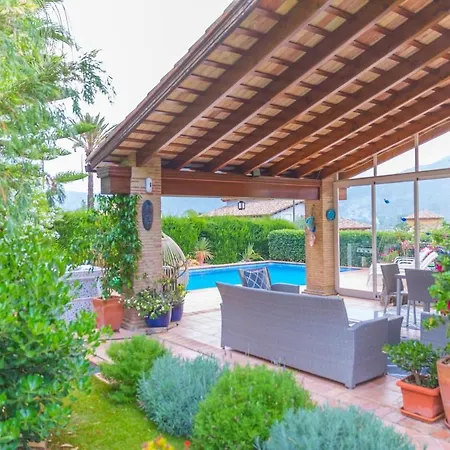 Luxury Close To Beach, Mountain And Golf! *